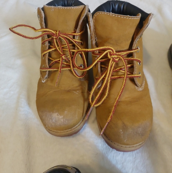 Boys Shoes Size 1 Bundle - Picture 3 of 8